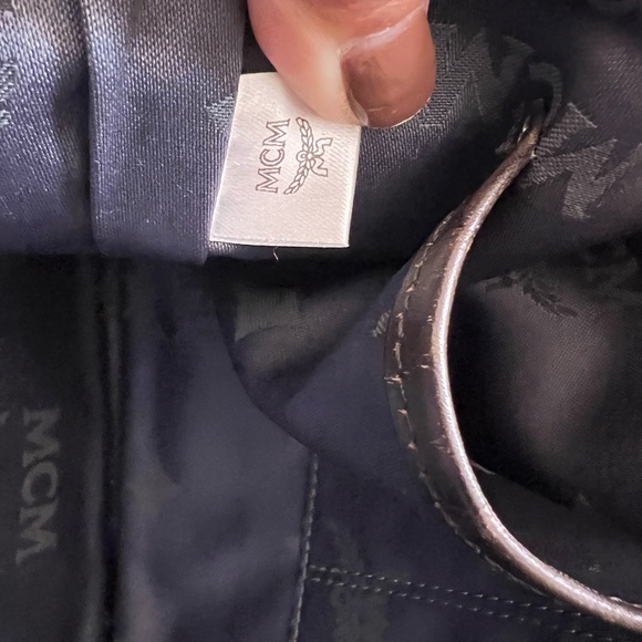 EUC MCM Studded Snake Clutch 2 way - Picture 9 of 14